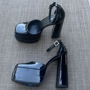 Aldo Grandle Ankle Strap Double Platform Pump‎ Heels black size 8 patent chunky